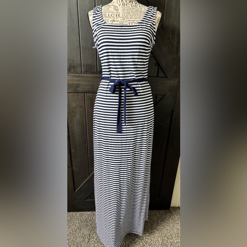 Gilli Navy and White Striped Dress